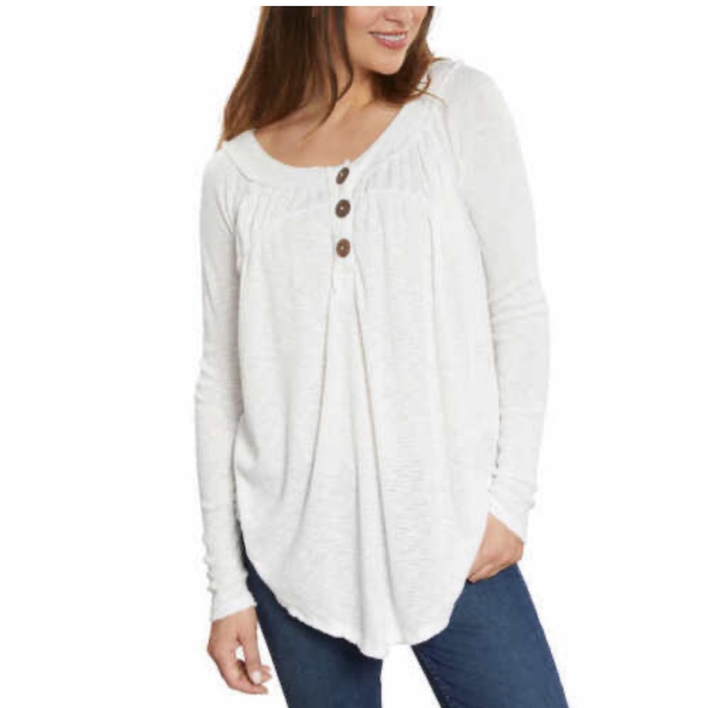 WE THE FREE White 3 Button Top Curved Hem Size Small